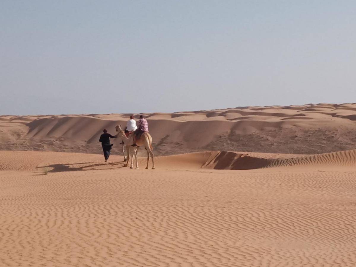 Silent Dunes Camp Ḩawīyah エクステリア 写真