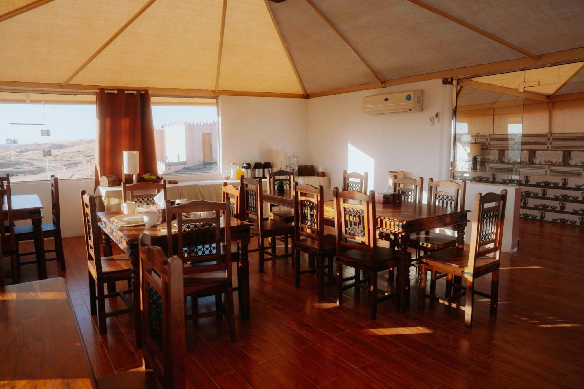 Silent Dunes Camp Ḩawīyah エクステリア 写真